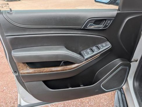 Used 2020 Chevrolet Suburban LS w/ Skid Plate Package AWD/4WD image 17