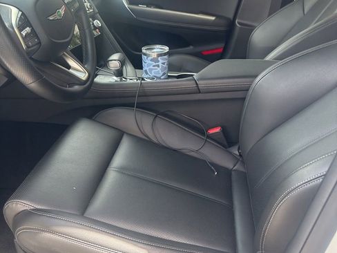 Used 2025 Genesis G70 2.5T RWD image 6