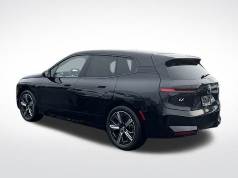 New 2026 BMW iX xDrive60 image 9