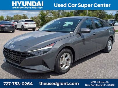Certified 2023 Hyundai Elantra SE w/ Preferred Accessory Package