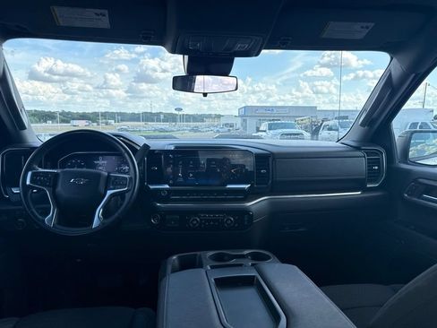 Used 2023 Chevrolet Silverado 1500 LT Trail Boss w/ Protection Package AWD/4WD image 15