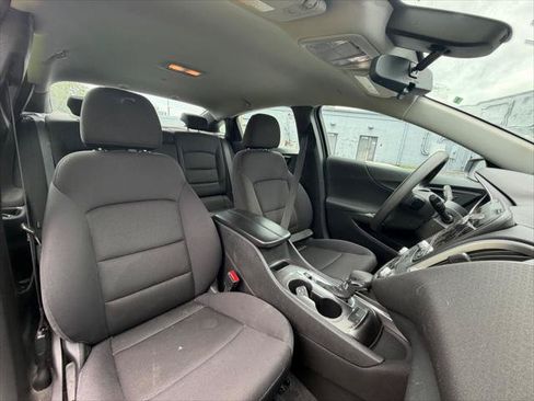 Used 2022 Chevrolet Malibu LT FWD image 11