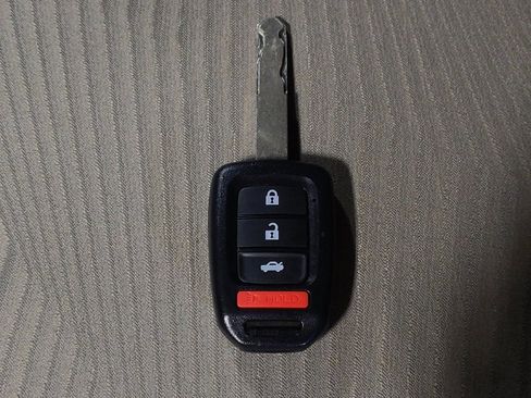 Used 2016 Honda Accord LX image 32