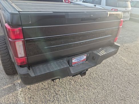 Used 2020 Ford F250 Platinum w/ FX4 Off-Road Package AWD/4WD image 13