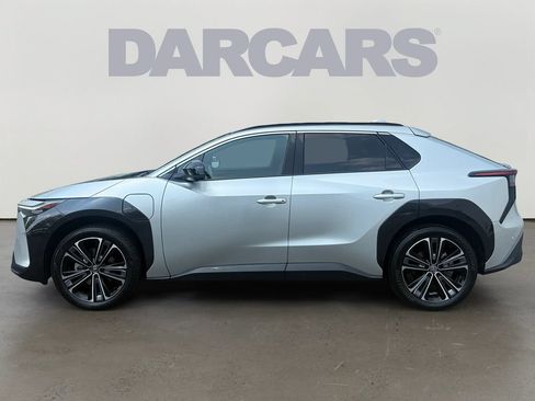 Used 2024 Toyota bZ4X AWD w/ Weather Package image 4