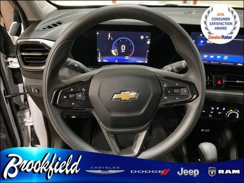 Used 2025 Chevrolet TrailBlazer LT image 25