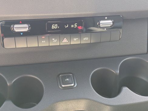 New 2025 Mercedes-Benz Sprinter 2500 image 22