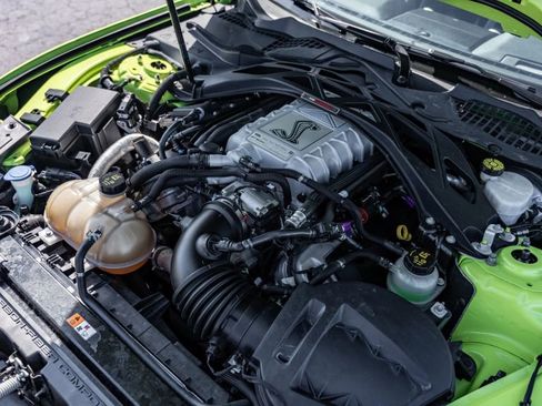 Used 2020 Ford Mustang Shelby GT500 w/ Technology Package image 34