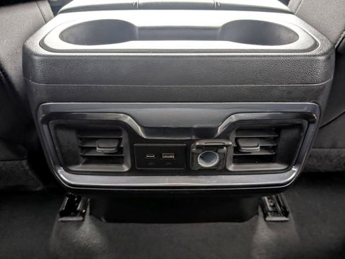 Used 2022 GMC Sierra 1500 Elevation w/ Preferred Package image 29