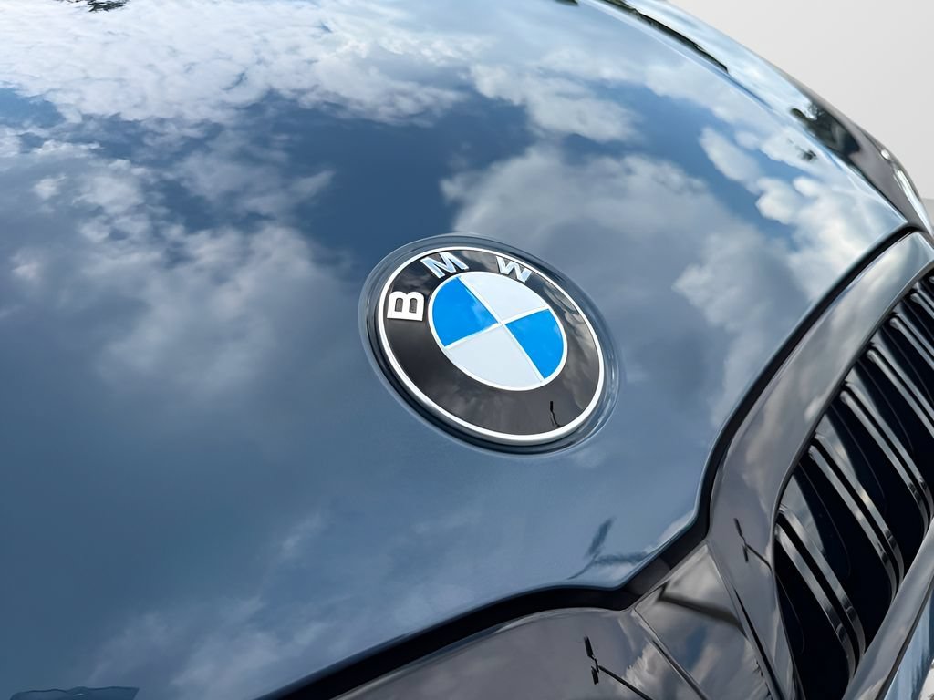 New 2026 BMW 330i Sedan w/ M Sport Package RWD image 28