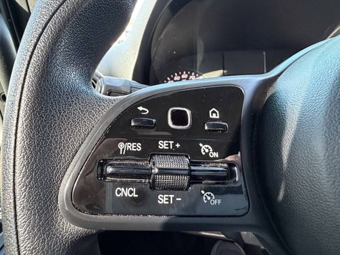 Used 2021 Mercedes-Benz Sprinter 2500 image 17