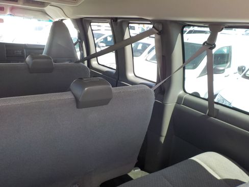 Used 2017 Chevrolet Express 3500 LT w/ LT Preferred Equipment Group RWD image 25
