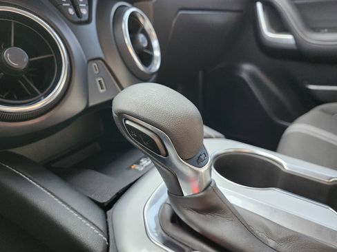 Used 2024 Chevrolet Blazer LT w/ Convenience Package FWD image 33