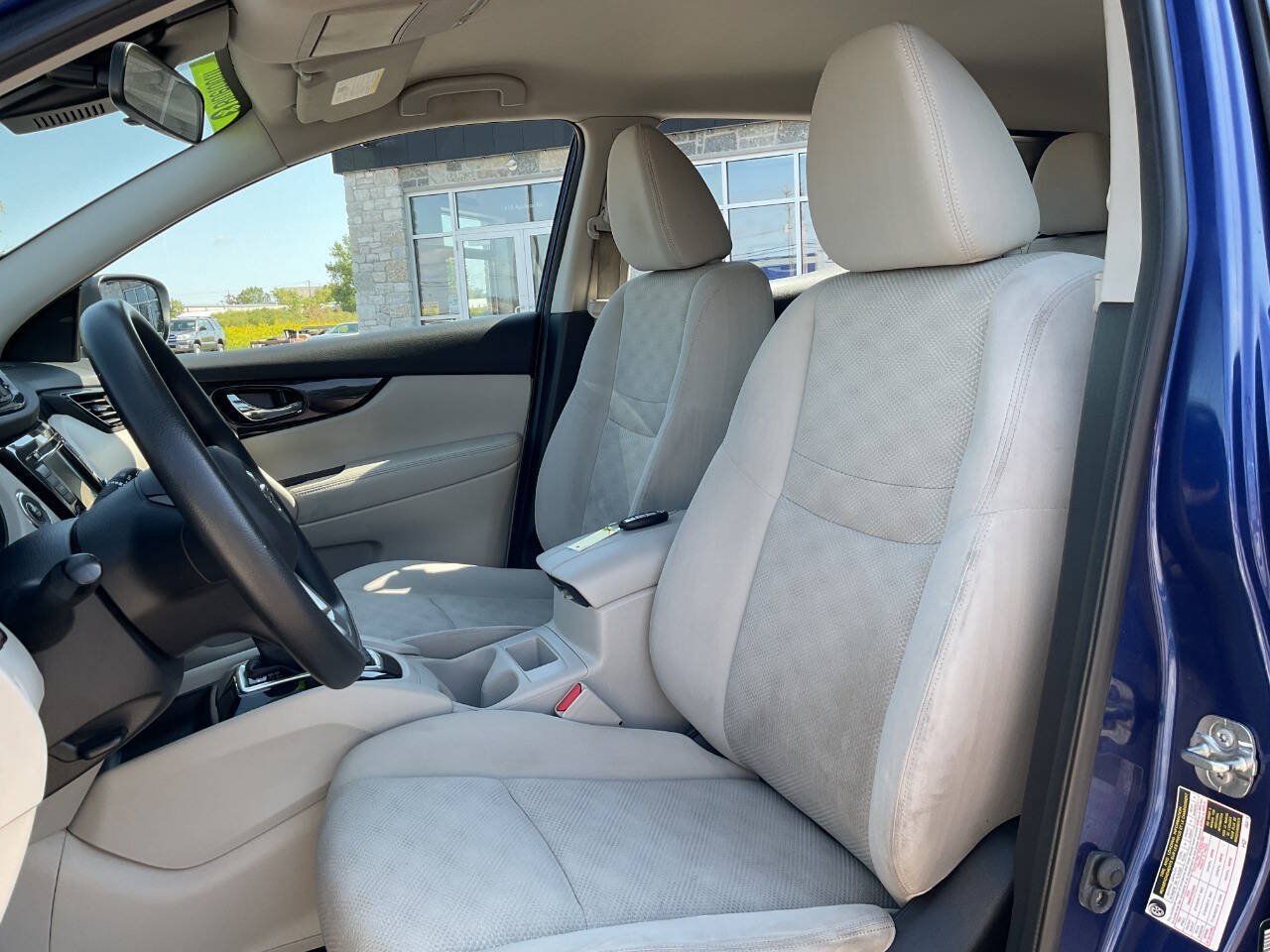 Used 2019 Nissan Rogue Sport SV FWD image 15