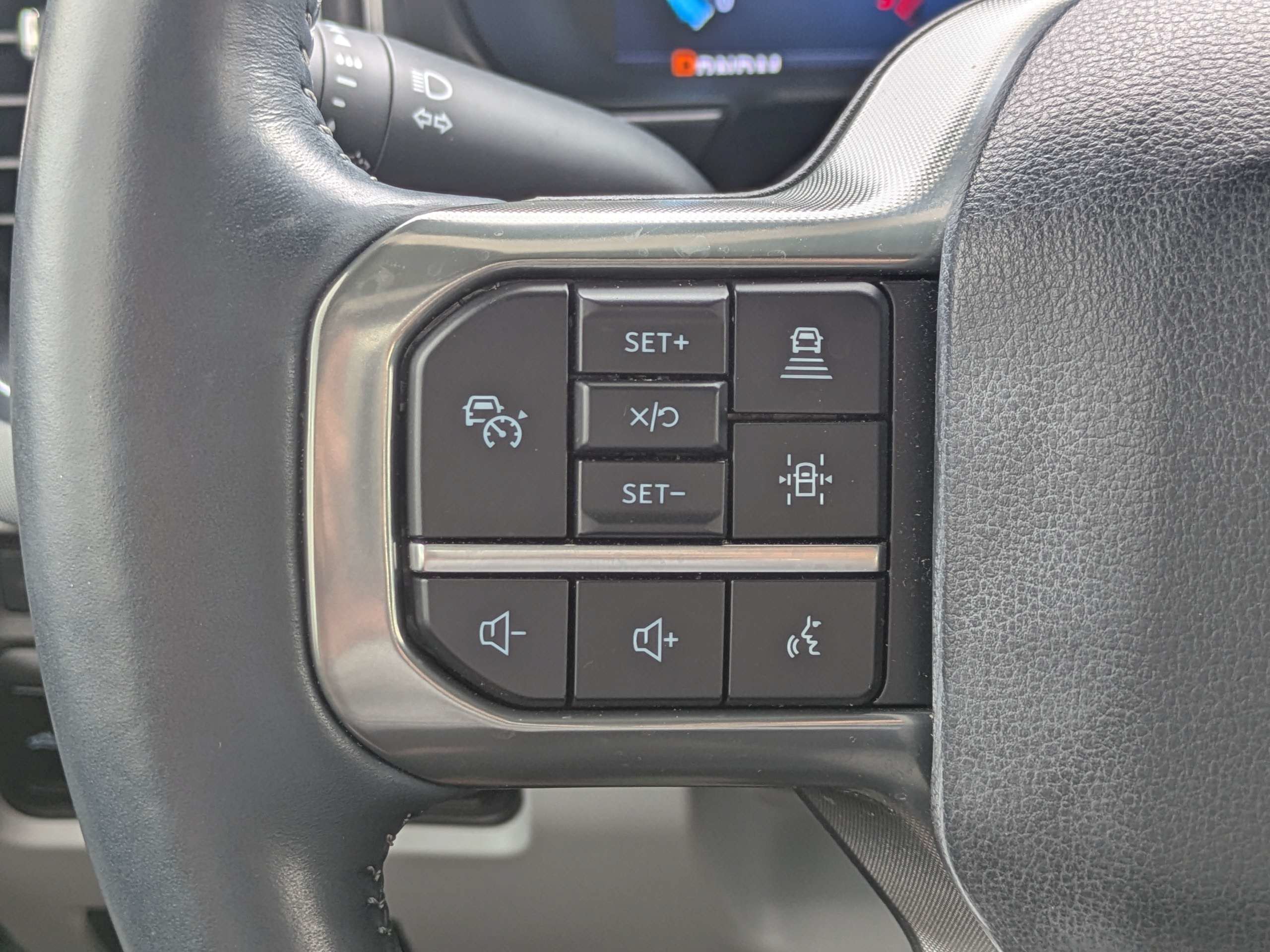 Certified 2024 Ford F250 Limited w/ FX4 Off-Road Package AWD/4WD image 22