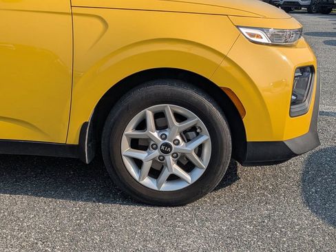 Used 2020 Kia Soul S FWD image 10