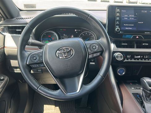 Used 2022 Toyota Venza XLE AWD/4WD image 22