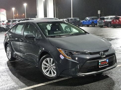 New 2026 Toyota Corolla LE image 2