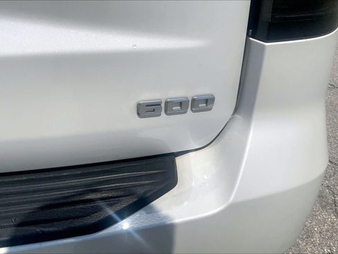 Used 2022 Cadillac Escalade Premium Luxury Platinum AWD/4WD image 8