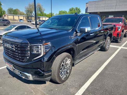 Used 2023 GMC Sierra 1500 Denali Ultimate AWD/4WD image 3