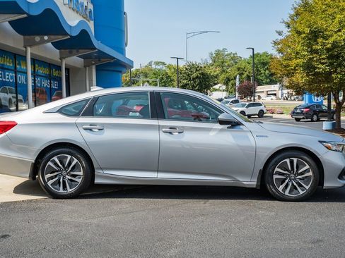 Used 2021 Honda Accord EX image 3