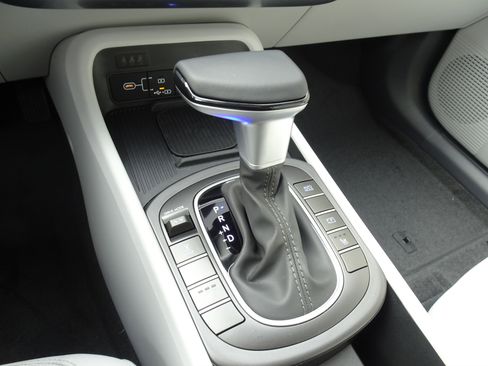 New 2026 Hyundai Kona SEL Sport image 16