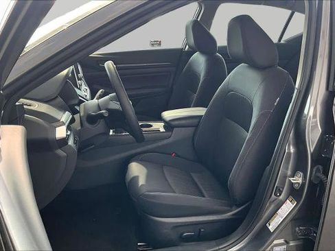 Certified 2025 Nissan Altima 2.5 SV FWD image 8