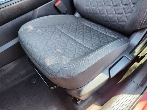 Certified 2025 Nissan Kicks SV AWD/4WD image 20