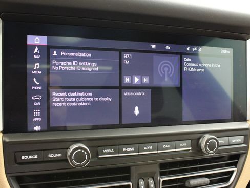 Certified 2021 Porsche Macan S AWD/4WD image 30