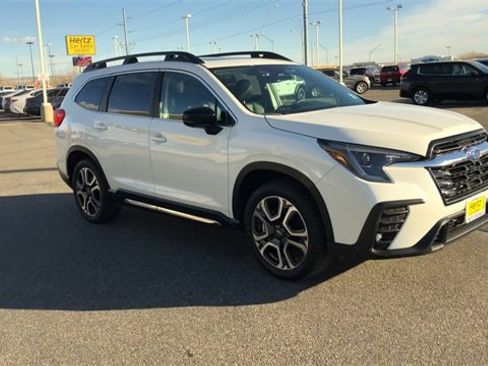 Used 2024 Subaru Ascent Limited w/ Technology Package image 2