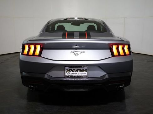 Used 2025 Ford Mustang Premium RWD image 10