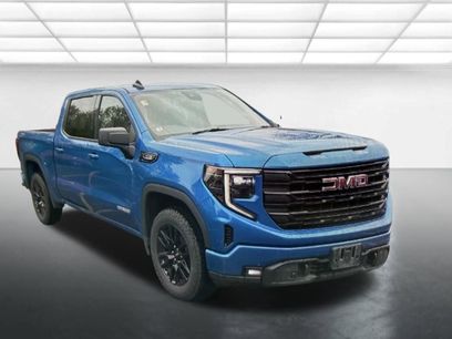 Used 2023 GMC Sierra 1500 Elevation