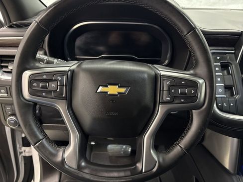 Used 2024 Chevrolet Suburban LT image 22