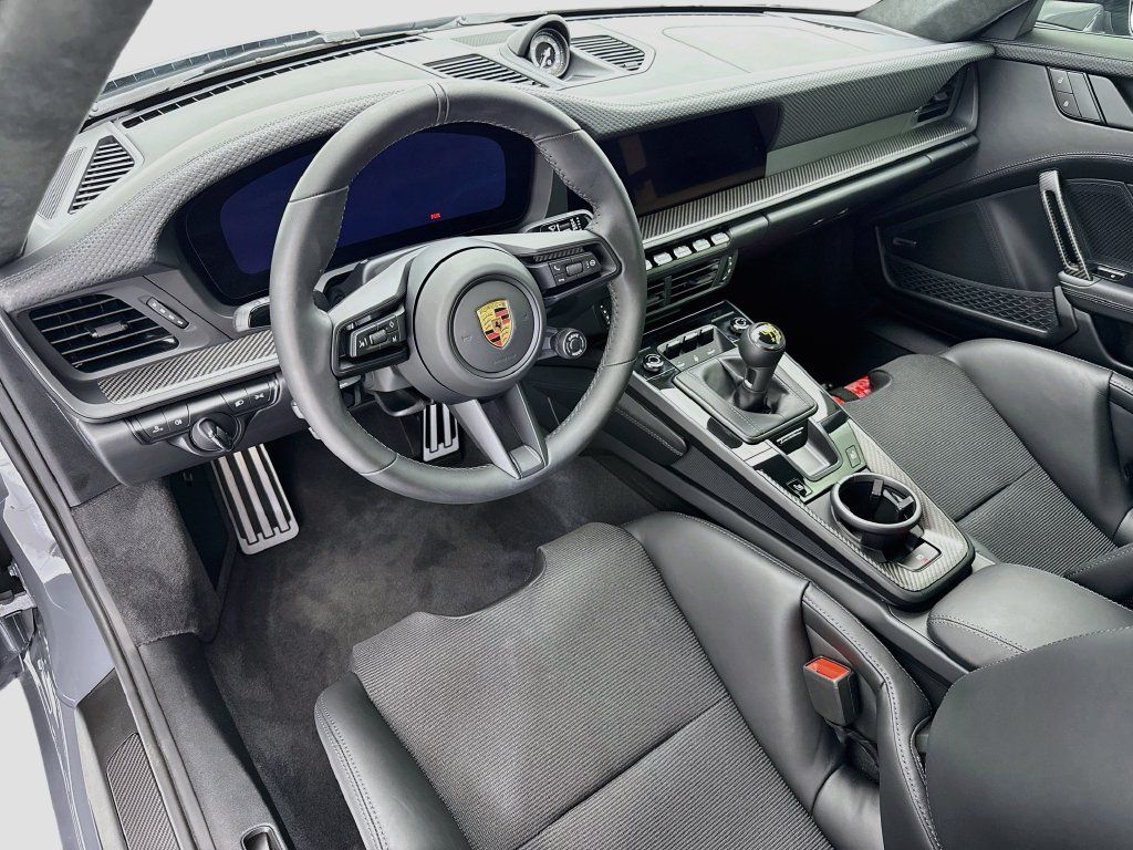 Certified 2026 Porsche 911 GT3 RWD image 4