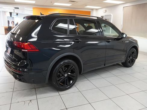 Used 2023 Volkswagen Tiguan SE R-Line AWD/4WD image 12