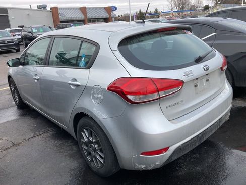 Used 2018 Kia Forte LX image 4