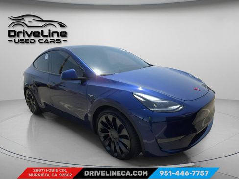 Used 2023 Tesla Model Y Performance image 2