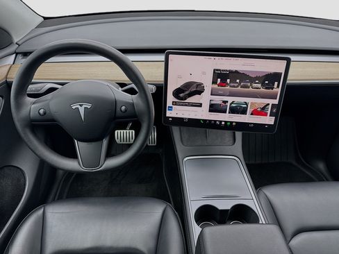 Used 2023 Tesla Model Y Performance AWD/4WD image 15
