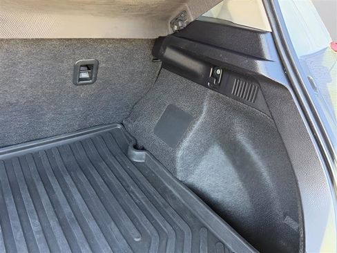 Used 2017 Toyota Corolla iM image 23