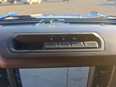 Used 2021 Ford Bronco Outer Banks AWD/4WD image 31