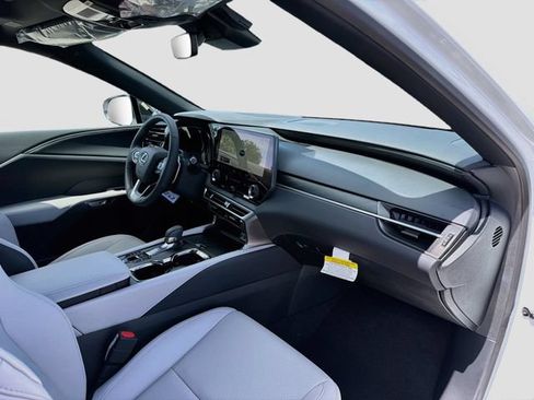 New 2026 Lexus RX 350h AWD/4WD image 15