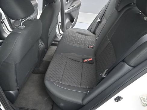 Used 2021 Nissan Kicks SV image 20