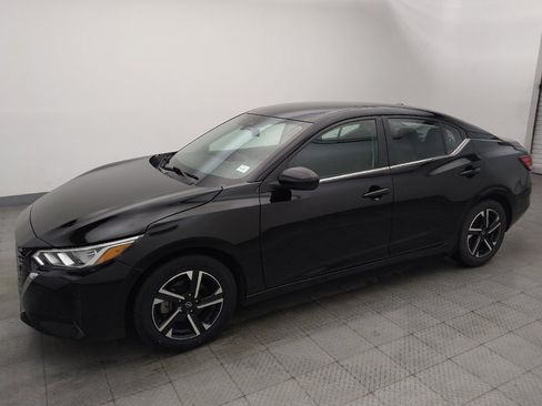 Used 2024 Nissan Sentra SV FWD image 2