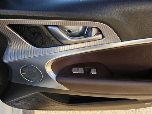 Used 2022 Genesis G70 2.0T w/ Prestige Package image 10