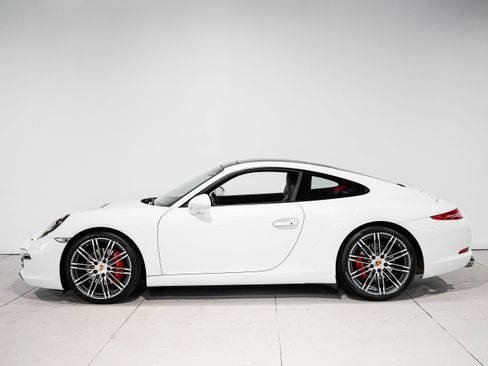 Used 2015 Porsche 911 Carrera S image 7