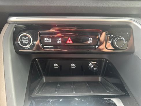New 2025 Audi Q5 Premium Plus image 22