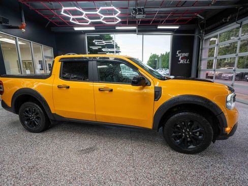 Used 2023 Ford Maverick Lariat w/ Lariat Luxury Package FWD image 5