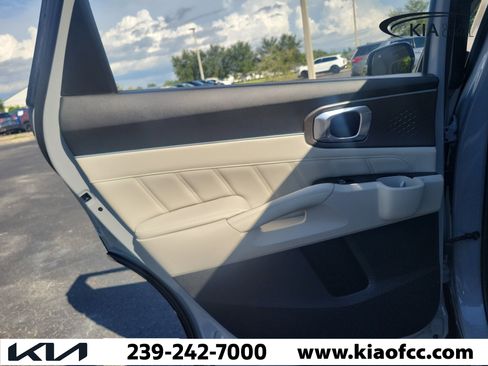 Certified 2024 Kia Sorento SX FWD image 11