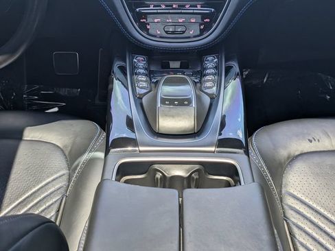 Used 2021 Aston Martin DBX AWD/4WD image 19