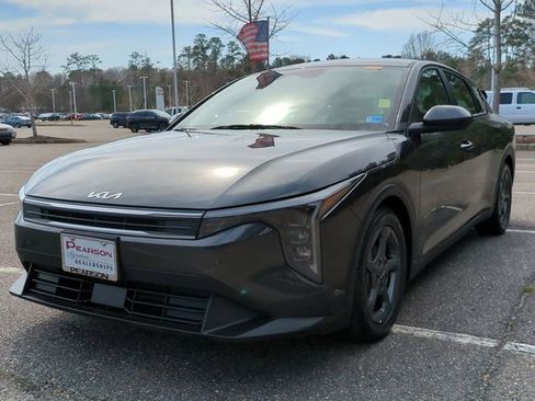 Used 2025 Kia K4 LXS image 8